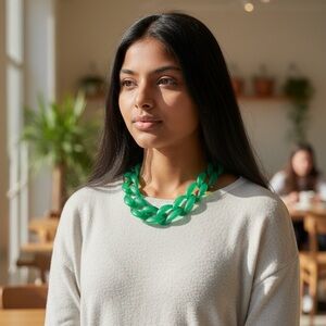 Elegant Green Chunky Chain Acrylic Necklace.
